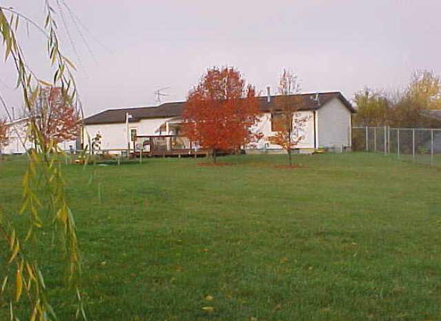 307 Wright St, Ligonier, IN 46767 photo 6