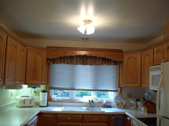 343 W Grant St, Lagrange, IN 46761 photo 2