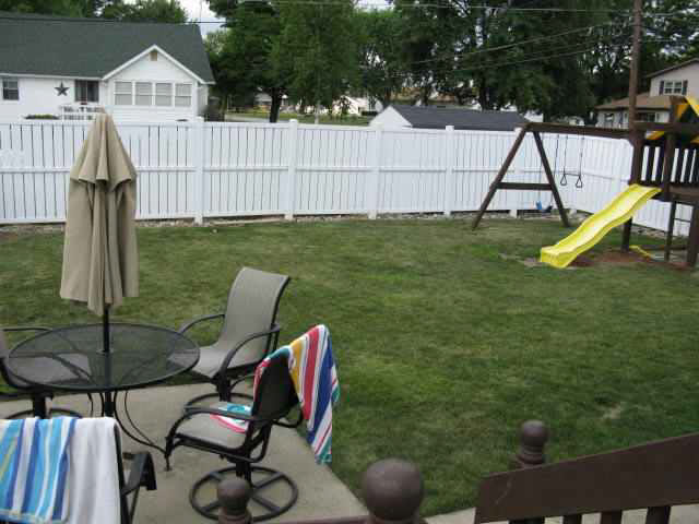 320 N John St, Butler, IN 46721 photo 9