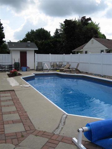 320 N John St, Butler, IN 46721 photo 7