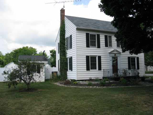 320 N John St, Butler, IN 46721 photo 1