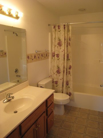 1304 Virginia Ln, Auburn, IN 46706 photo 8