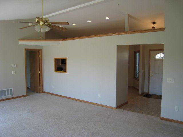 1304 Virginia Ln, Auburn, IN 46706 photo 6