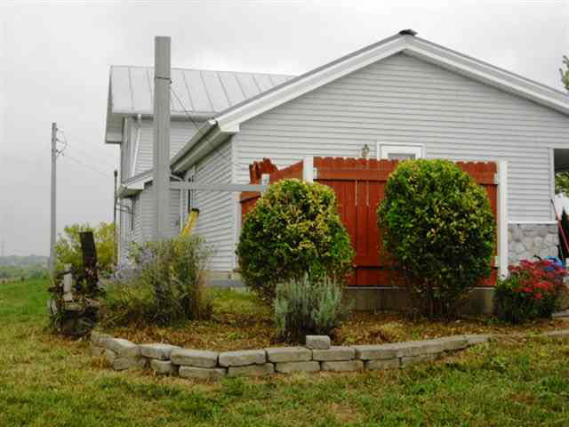 6568 E State Road 8, Kendallville, IN 46755 photo 3