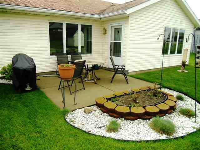 543 Warren Dr, Kendallville, IN 46755 photo 2