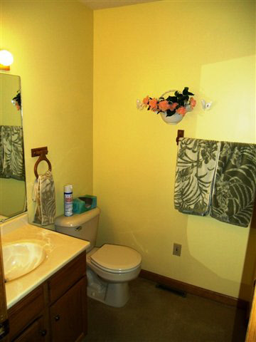 543 Warren Dr, Kendallville, IN 46755 photo 23
