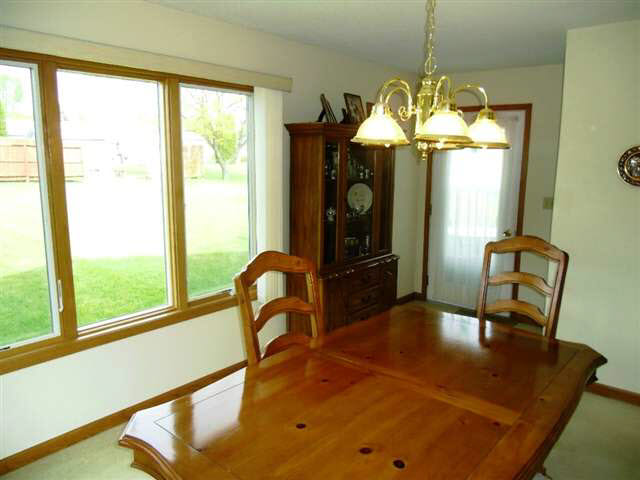 543 Warren Dr, Kendallville, IN 46755 photo 16