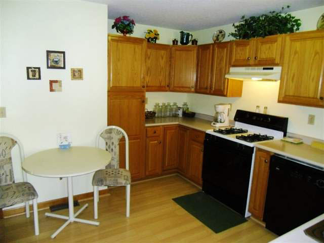 543 Warren Dr, Kendallville, IN 46755 photo 13