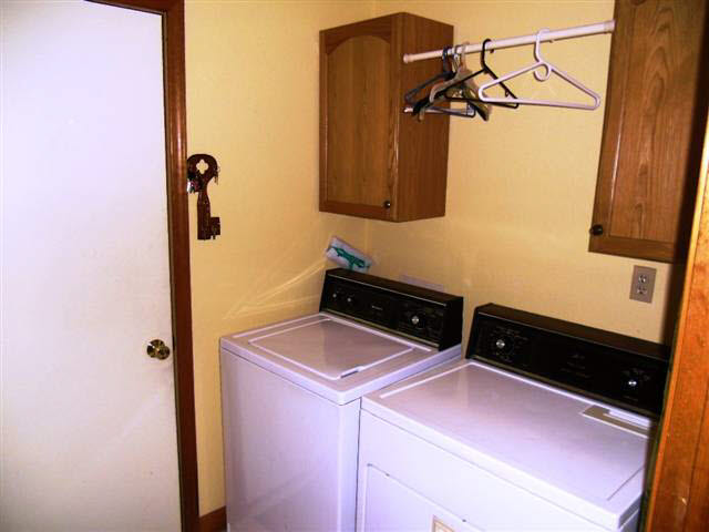 543 Warren Dr, Kendallville, IN 46755 photo 25