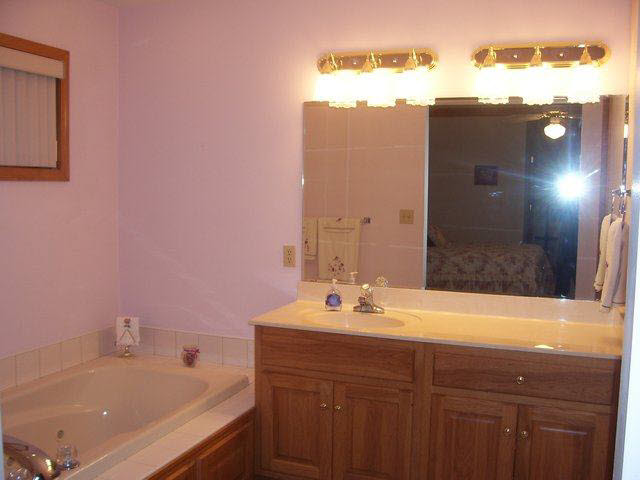 1300 Ashwood Dr, Auburn, IN 46706 photo 6