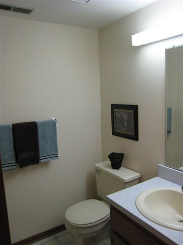 1001 Elm St, Auburn, IN 46706 photo 8