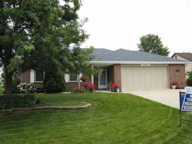 1001 Elm St, Auburn, IN 46706 photo 1