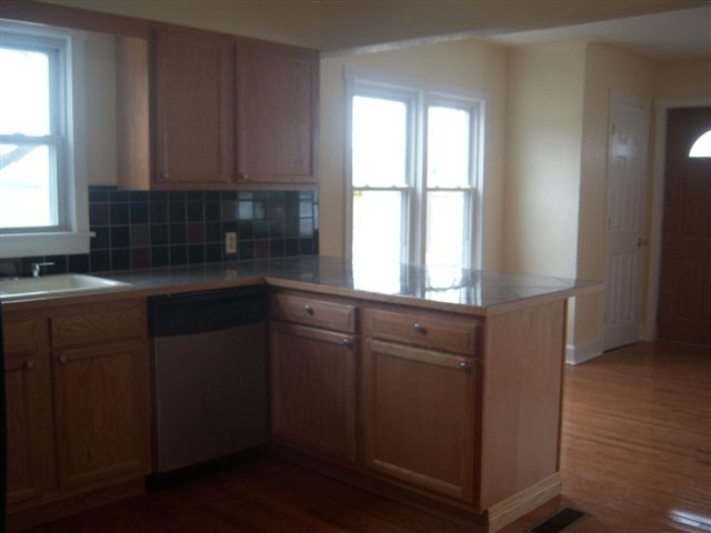 1000 E Warfield, Garrett, IN 46738 photo 3