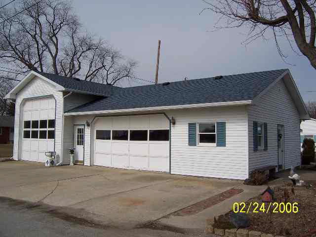 406 S Main St, Laotto, IN 46763 photo 3