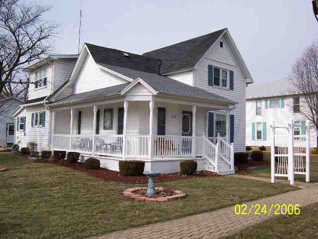 406 S Main St, Laotto, IN 46763 photo 2