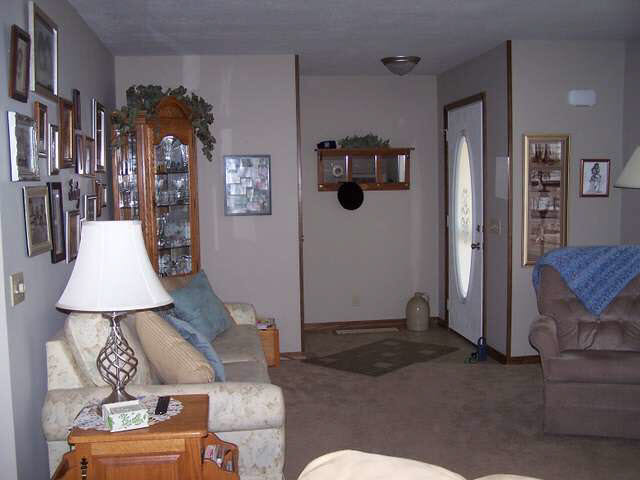 403 W North St, Lagrange, IN 46761 photo 8