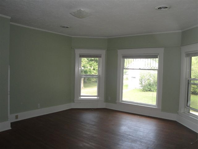 602 Sixth St, Howe, IN 46746 photo 9