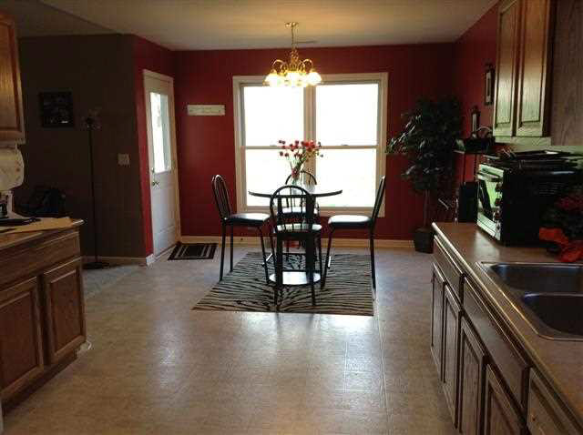 806 Steven Lee Dr, Angola, IN 46703 photo 7