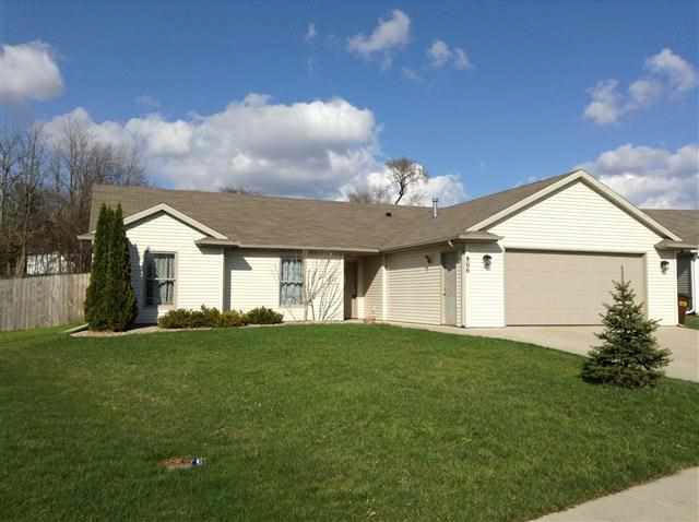 806 Steven Lee Dr, Angola, IN 46703 photo 1