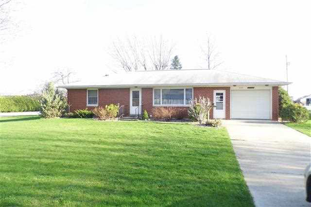 225 E Davis, Shipshewana, IN 46565 photo 8