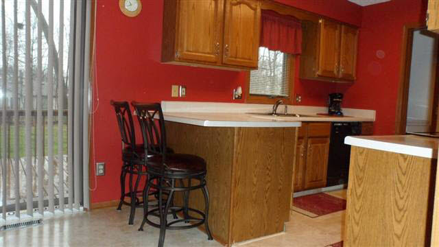 8020 Calera Ct, Fort Wayne, IN 46818 photo 5