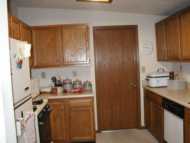 201 Third St, Howe, IN 46746 photo 2