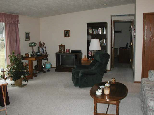 201 Third St, Howe, IN 46746 photo 3
