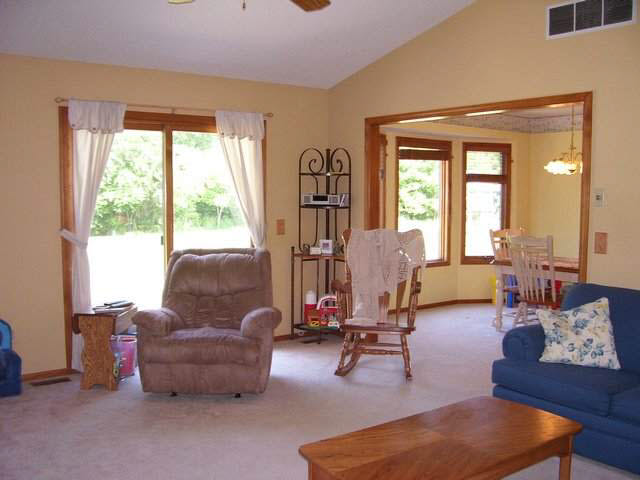 2111 Laforge Ln, Auburn, IN 46706 photo 6