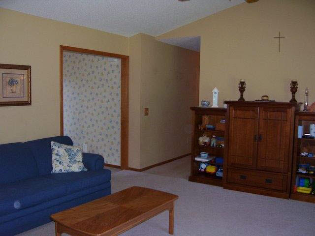 2111 Laforge Ln, Auburn, IN 46706 photo 5
