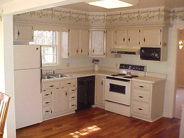 112 N Cleveland St, Auburn, IN 46706 photo 5