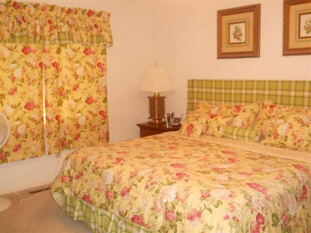 1303 Elm St, Auburn, IN 46706 photo 8