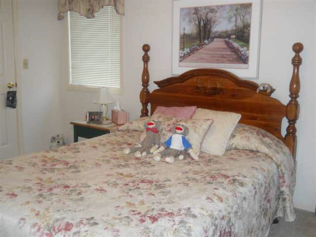 1303 Elm St, Auburn, IN 46706 photo 11