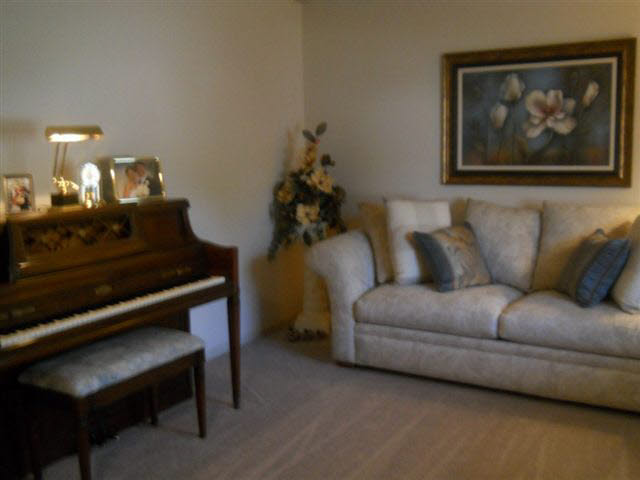 1303 Elm St, Auburn, IN 46706 photo 6