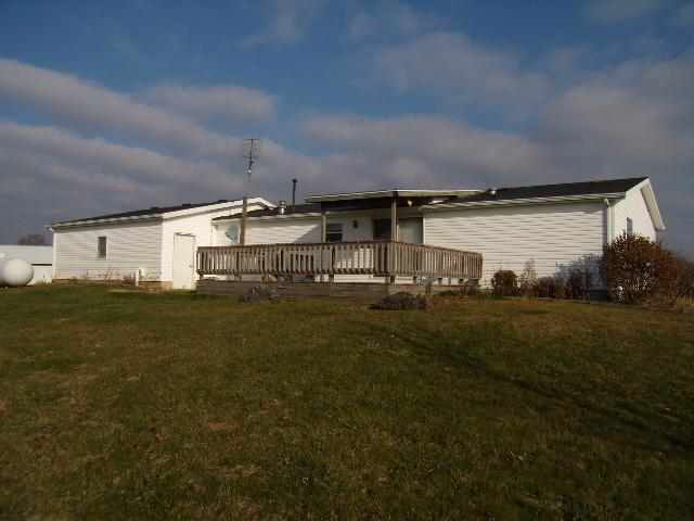1749 W 175 S, Angola, IN 46703 photo 5
