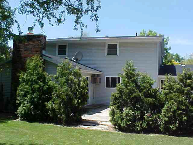316 Iwo St, Auburn, IN 46706 photo 2