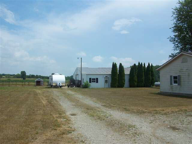 3305 S 00ew, Lagrange, IN 46761 photo 2