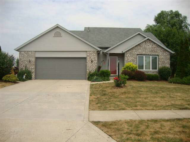 13227 Windstone Ln, Grabill, IN 46741 photo 1