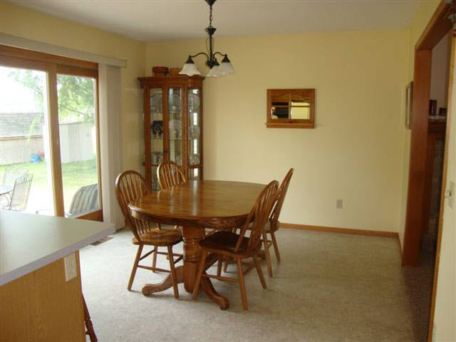 13227 Windstone Ln, Grabill, IN 46741 photo 5