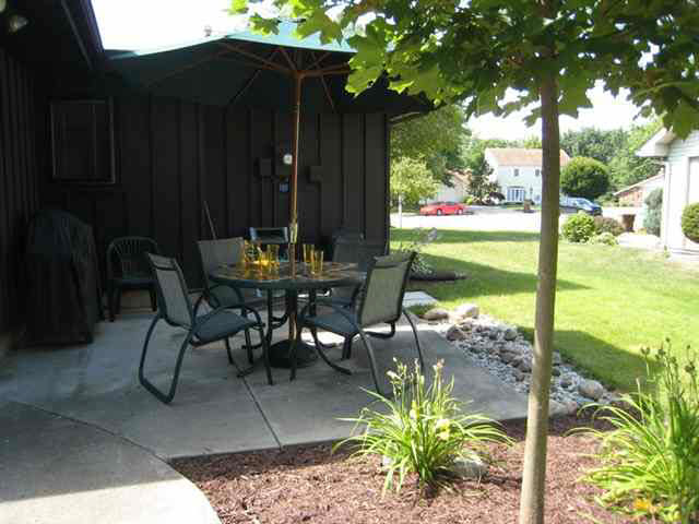 406 Duryea Dr, Auburn, IN 46706 photo 22