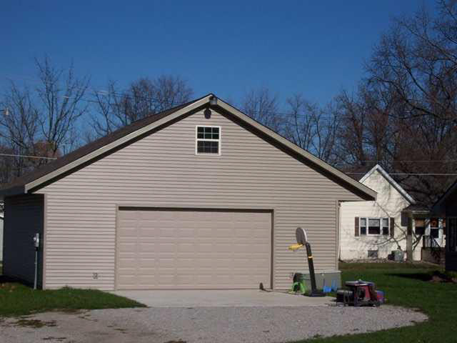 204 S Walsh St, Garrett, IN 46738 photo 17