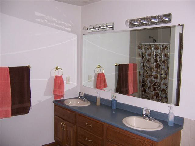 204 S Walsh St, Garrett, IN 46738 photo 12