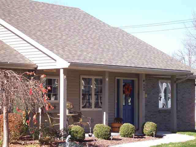 204 S Walsh St, Garrett, IN 46738 photo 2