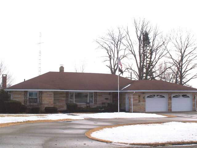 915 S Lee St, Garrett, IN 46738 photo 1