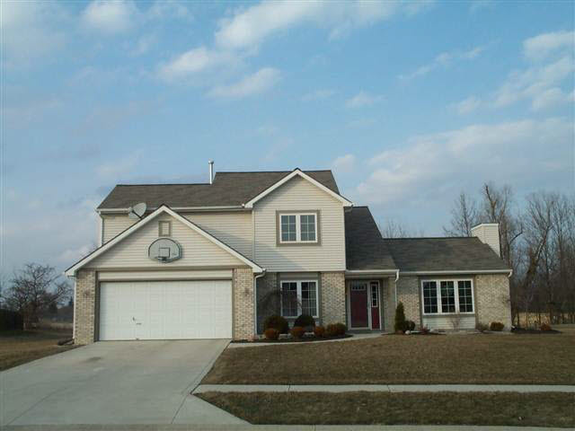 316 Willard Dr, Auburn, IN 46706 photo 1