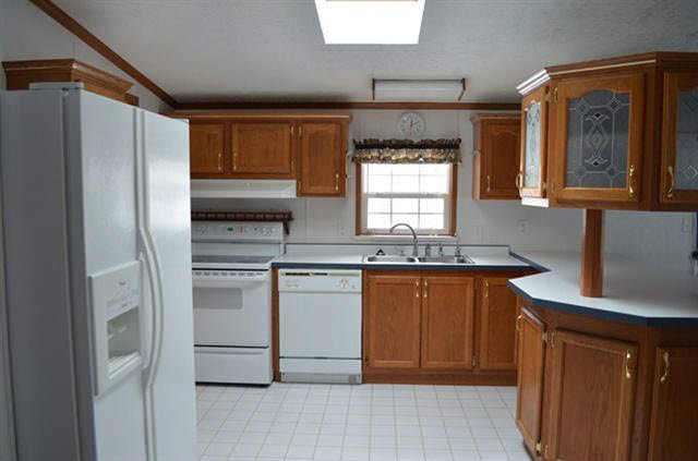 1370 N 160 W, Angola, IN 46703 photo 4