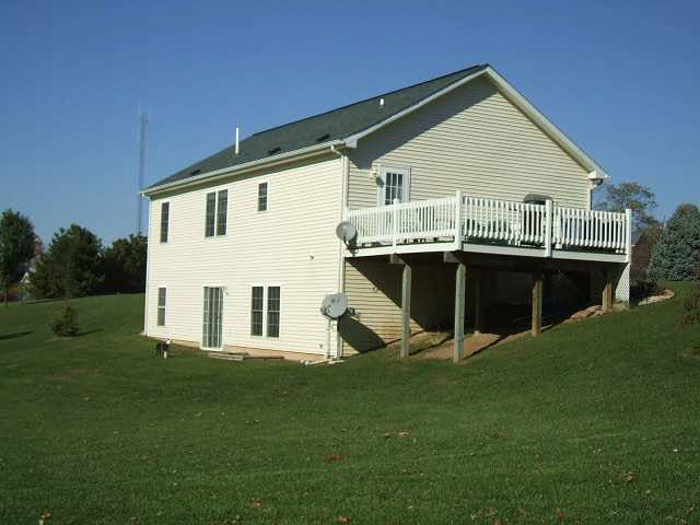 381 E 280 N, Angola, IN 46703 photo 3