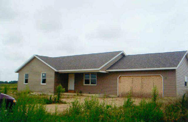 1090 E 400 N, Lagrange, IN 46761 photo 1