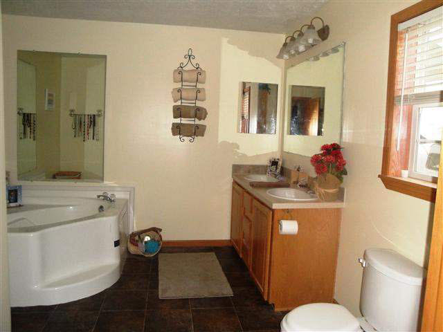 3390 N 800 E, Howe, IN 46746 photo 11