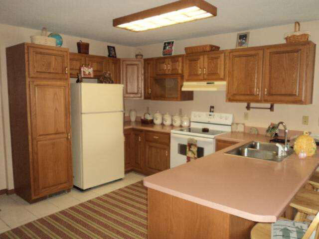 55 N Arthur Ct, Hamilton, IN 46742 photo 2