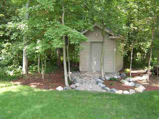 1428 Waynedale Dr, Garrett, IN 46738 photo 17